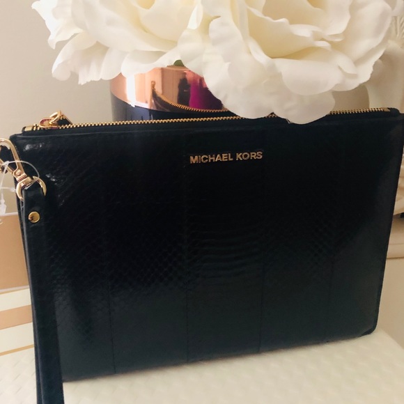 🎀 Michael Michael Kors Medium Snake Pouch - Picture 13 of 13